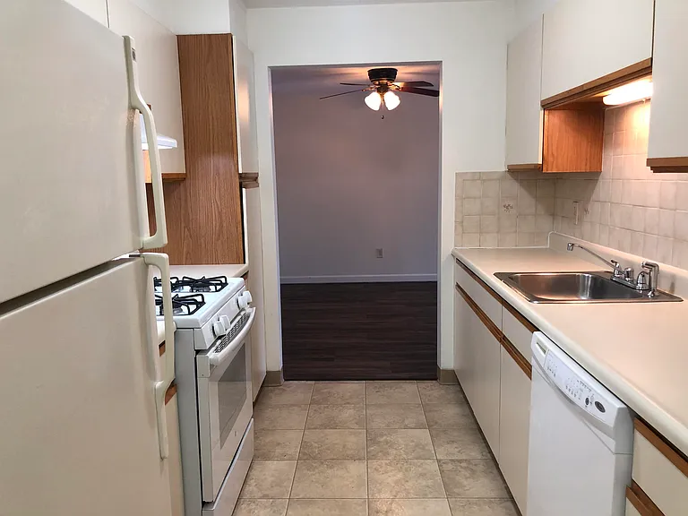 383 Huse Rd #6 — Photo 13