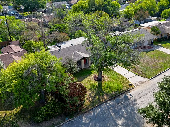 5th image of 4430 CLEAR SPRING DR