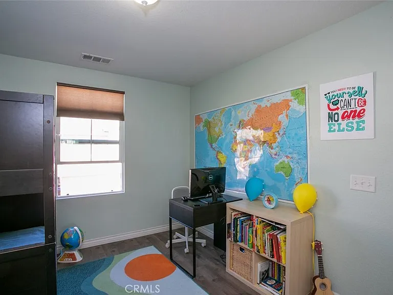 29208 Dakota Dr — Photo 25