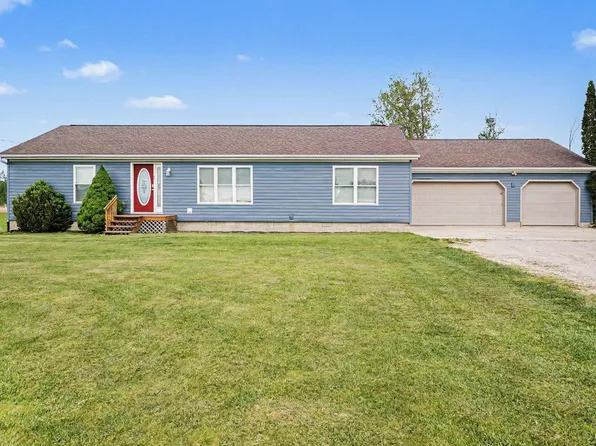 7282 N Middle Rd, Hope, MI 48628