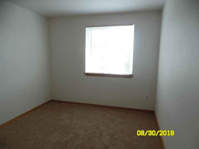 2356 E 3rd St — Photo 12