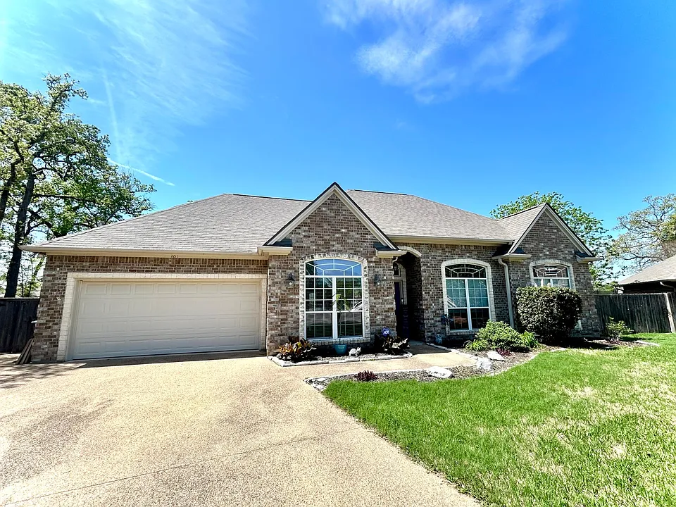 301 Stone Chase Ct