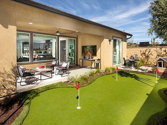 Avid Residence 1 - Backyard