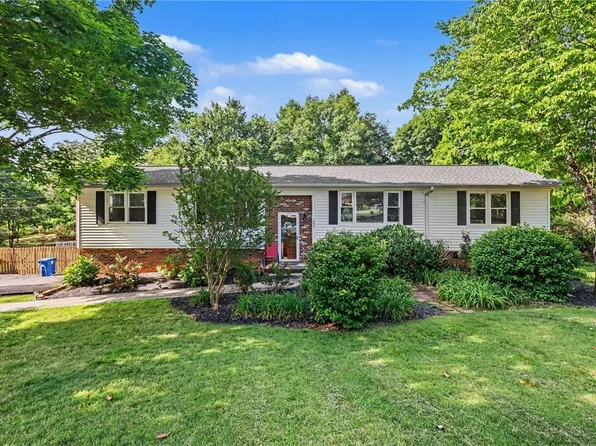 200 Bentwood Rd, Piedmont, SC 29673