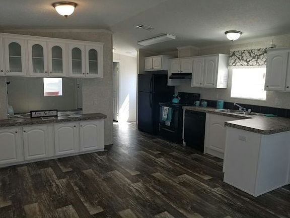 3rd image of 4125 Park St N #516