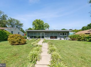 620 Sanhican Dr, Trenton, NJ 08618