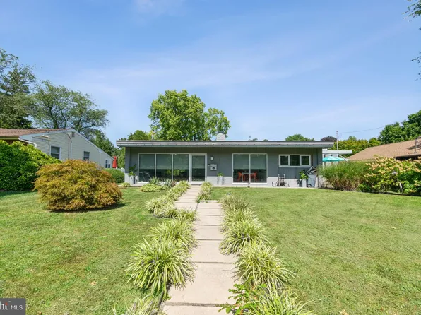 620 Sanhican Dr, Trenton, NJ 08618