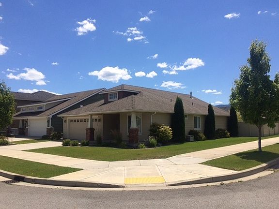 2nd image of 19718 E Deschutes Ln