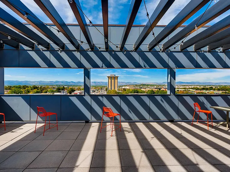 Broadway Lofts | Englewood, CO Apartments