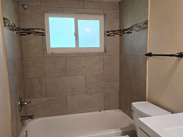 6401 Paul Buchman Hwy — Photo 15