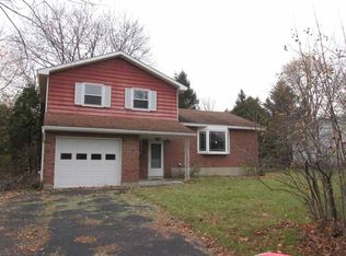 59 University St, Selkirk, NY 12158