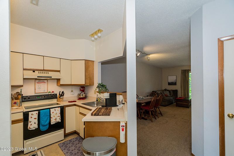 5th image of 4803 S Foxwood Drive