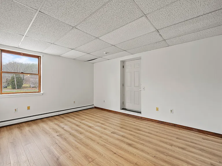 55 Crystal St #8 — Photo 5