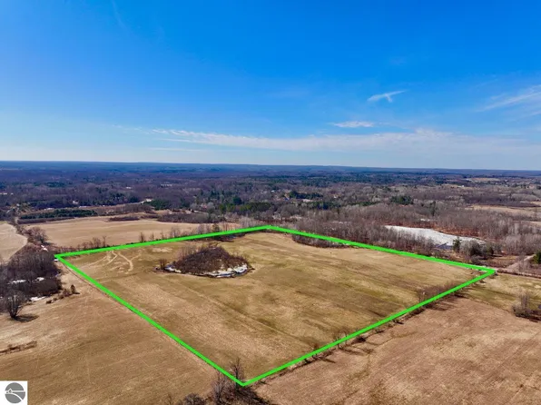 190th Ave, Leroy, MI 49655