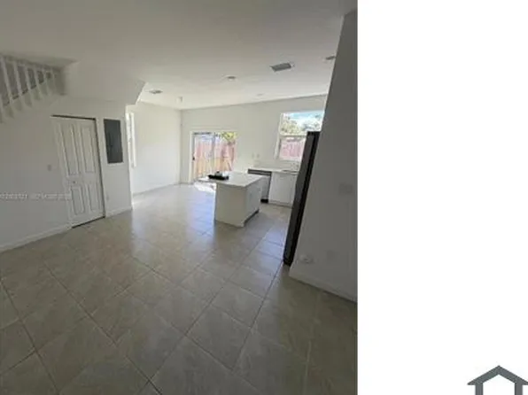 12148 NW 24th Pl, Miami, FL 33167