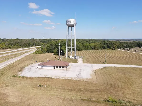 1602 White St, Canton, MO 63435
