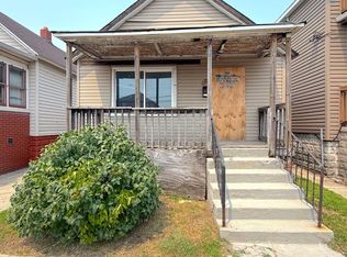 537 Gostlin St, Hammond, IN 46327