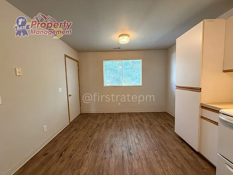 4900 W Blodgett Ln #102 — Photo 6