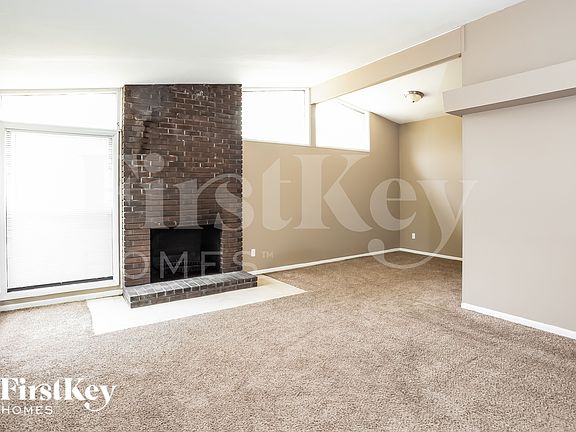 4th image of 2420 Cherry Ln
