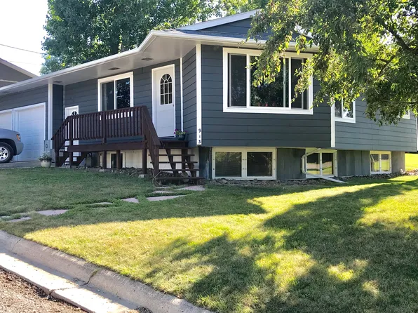 913 W Erie St, Lewistown, MT 59457