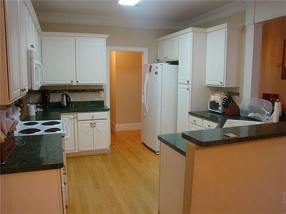 2nd image of 3365 Wellbrook Dr