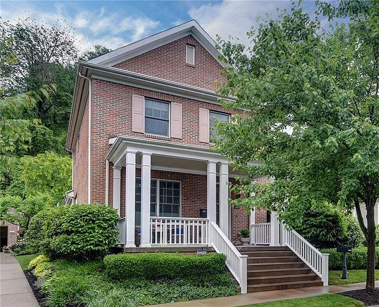 1329 Fairstead Ln photo 1