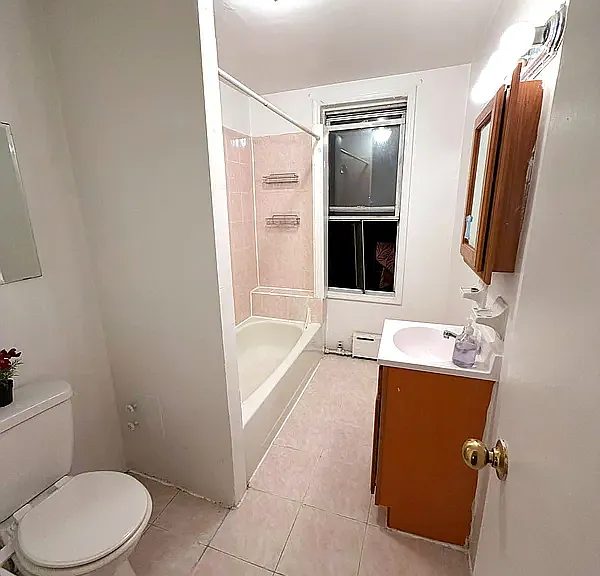 296 15th St #2L — Photo 8