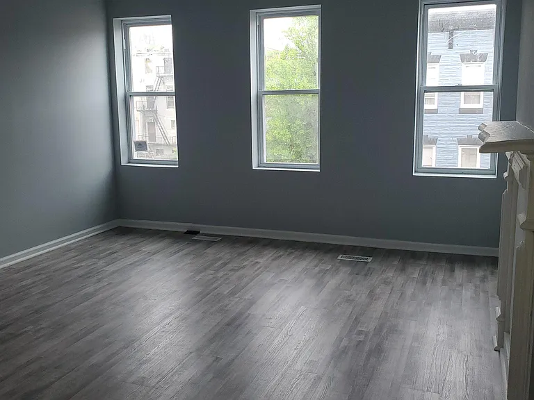 1049 Brantley Ave #2 — Photo 9