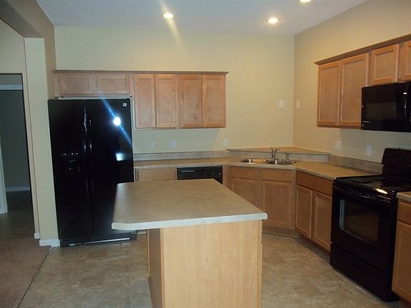 2nd image of 9257 Acadia Pl