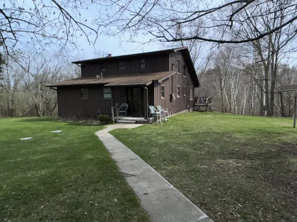5774 Kelly Rd, Palms, MI 48465