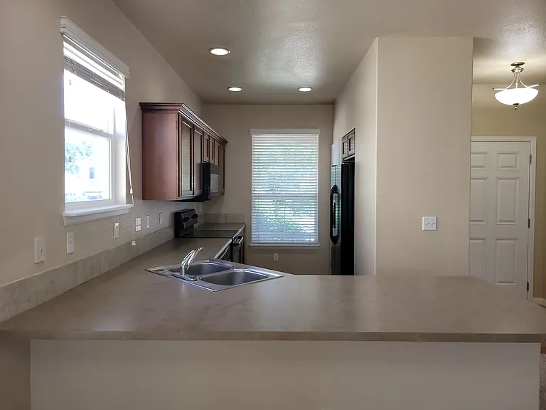 7747 Mountain Laurel Dr — Photo 8