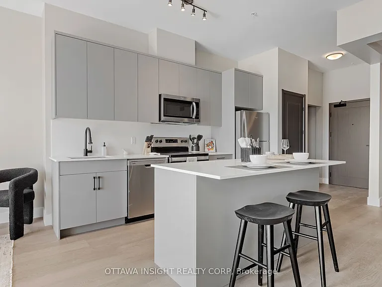 180 Kanata Ave #1M — Photo 5