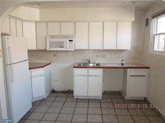 5th image of 2169 Knorr St