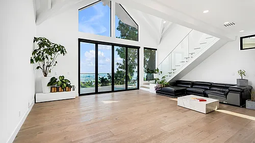 2021 Davies Way Photo 1