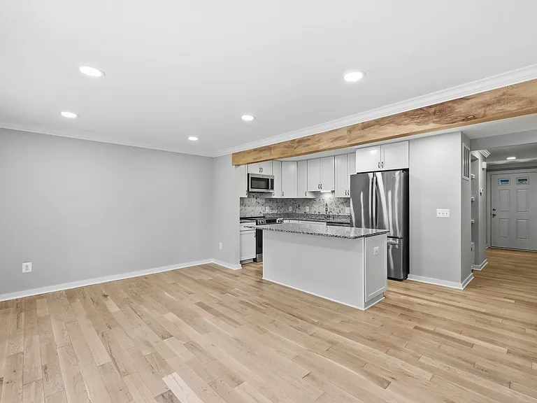 2916 Montauk Ct — Photo 11