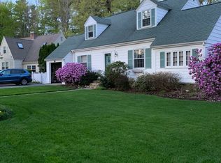 39 Saxon Rd, Worcester, MA 01602