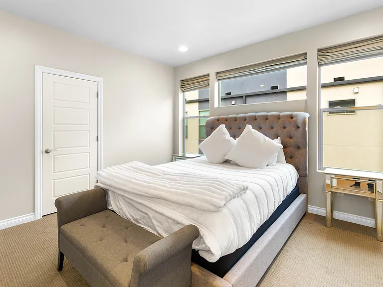 2051 N Downing St #2 — Photo 18