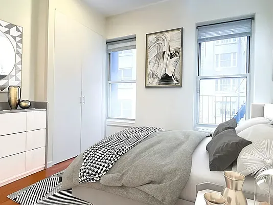 Rented by REAL New York | media 7