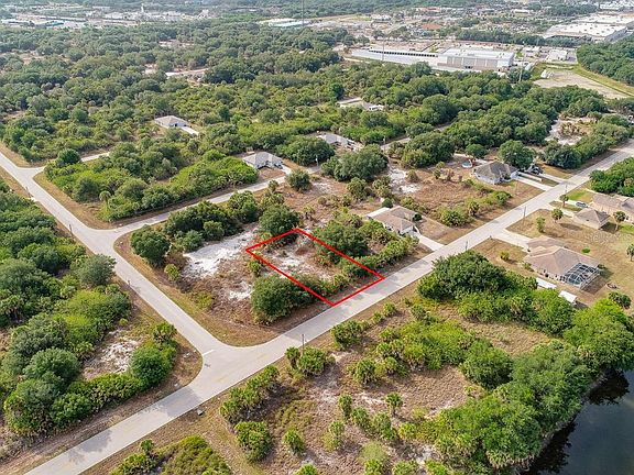 2nd image of 406 Ravenswood Blvd