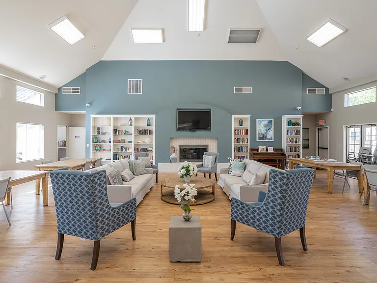 Heritage Pointe Senior Apartments — Photo 8