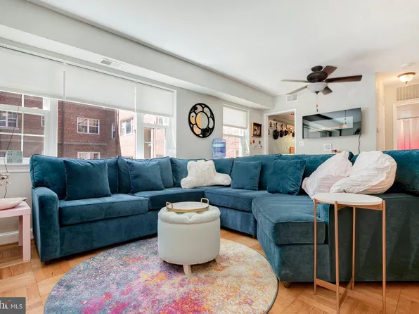 1322 Fort Myer Dr APT 921, Arlington, VA 22209