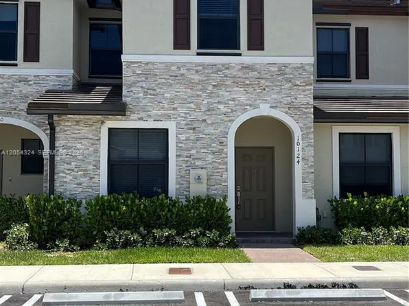 10182 SW 228th Ter, Miami, FL 33190