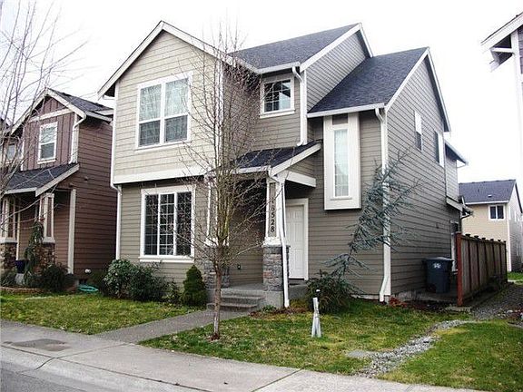 4th image of 18528 97th Ave E