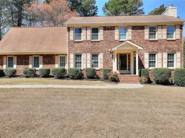 2913 Melton Ct, Lilburn, GA 30047