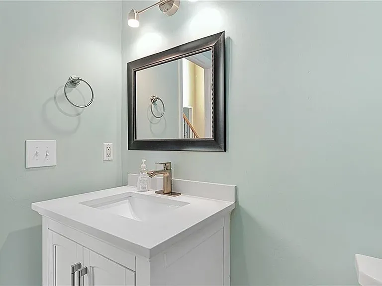 560 Kimball Crest Ct — Photo 17