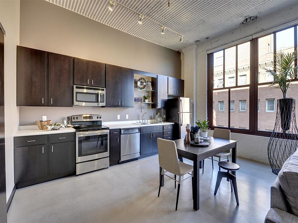 1st image of 261 5th St #303