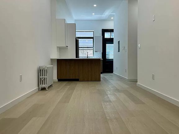 3rd image of 202 Saint Nicholas Ave Ste 1