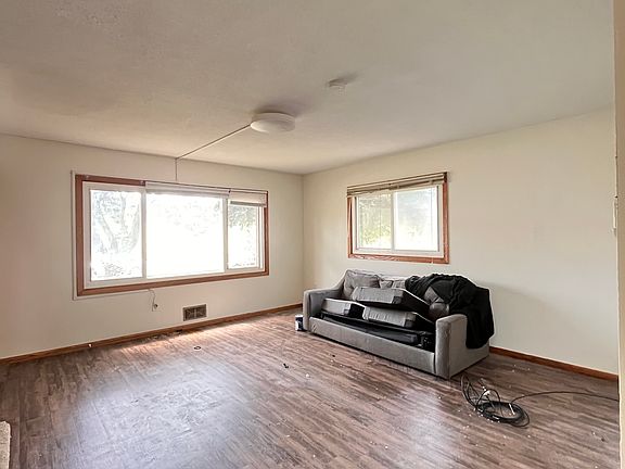 2nd image of 1487 6th St E #1