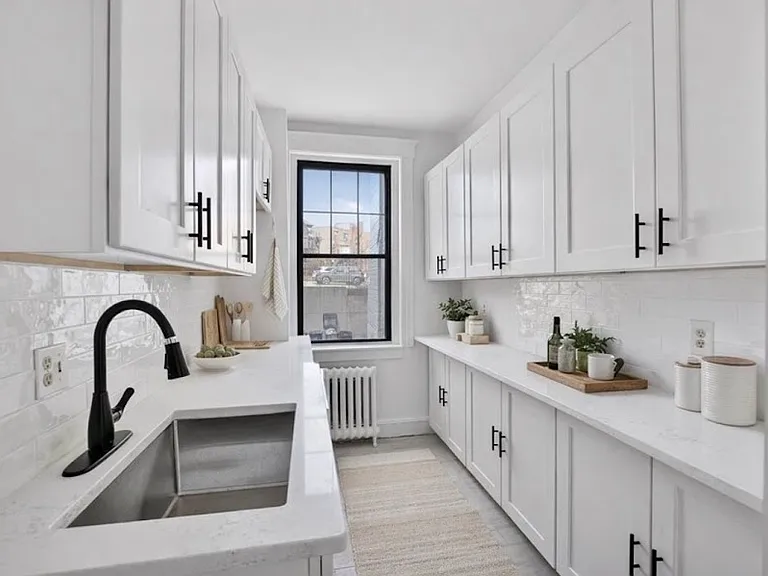 370 Chestnut Hill Ave #3 — Photo 3