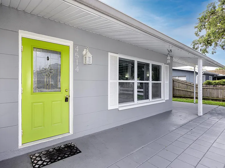 4514 S Shamrock Rd — Photo 2